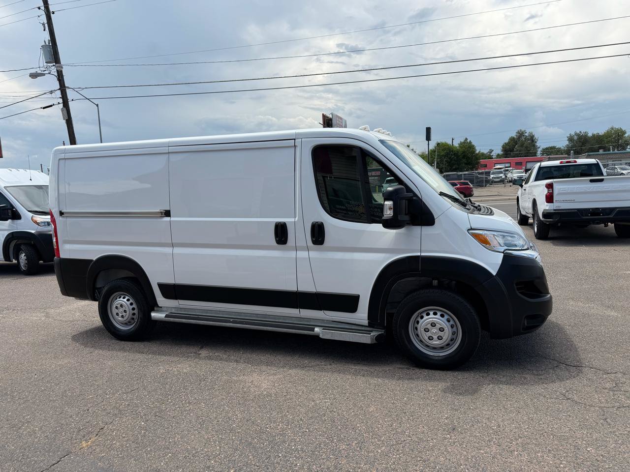 Used 2025 RAM ProMaster 2500 w/ U-Haul Equipment Group FWD image 1
