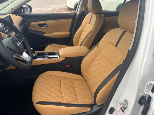 New 2025 Nissan Sentra SV w/ SV Premium Package FWD image 13
