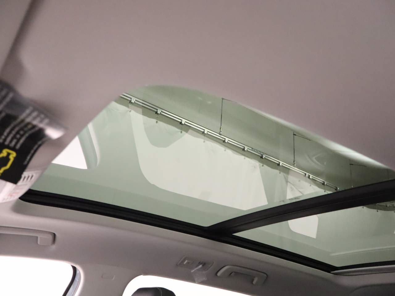 New 2026 Volkswagen Taos SE FWD image 17