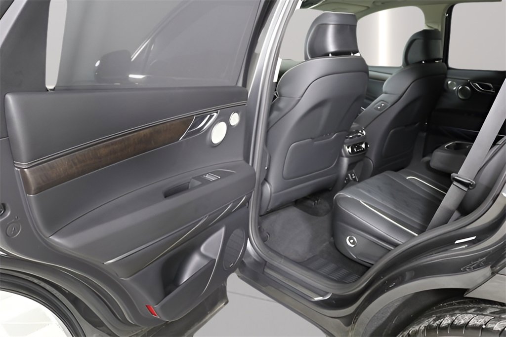 Used 2023 Genesis GV80 2.5T w/ Prestige Package image 33