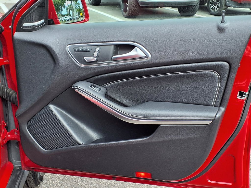 Used 2020 Mercedes-Benz GLA 250 4MATIC image 12