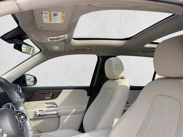 Used 2023 Mercedes-Benz GLB 250 image 12