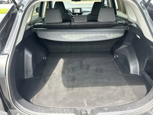 Used 2022 Toyota RAV4 XLE FWD image 10