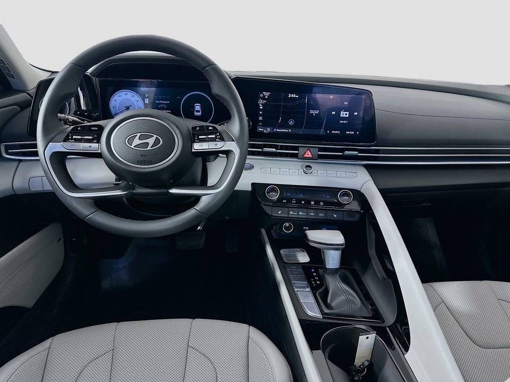 New 2026 Hyundai Elantra Limited image 18