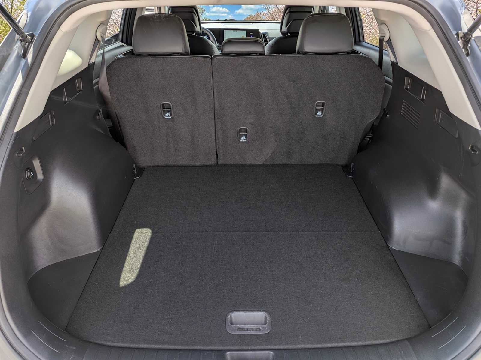 Used 2025 Kia Sportage EX image 32