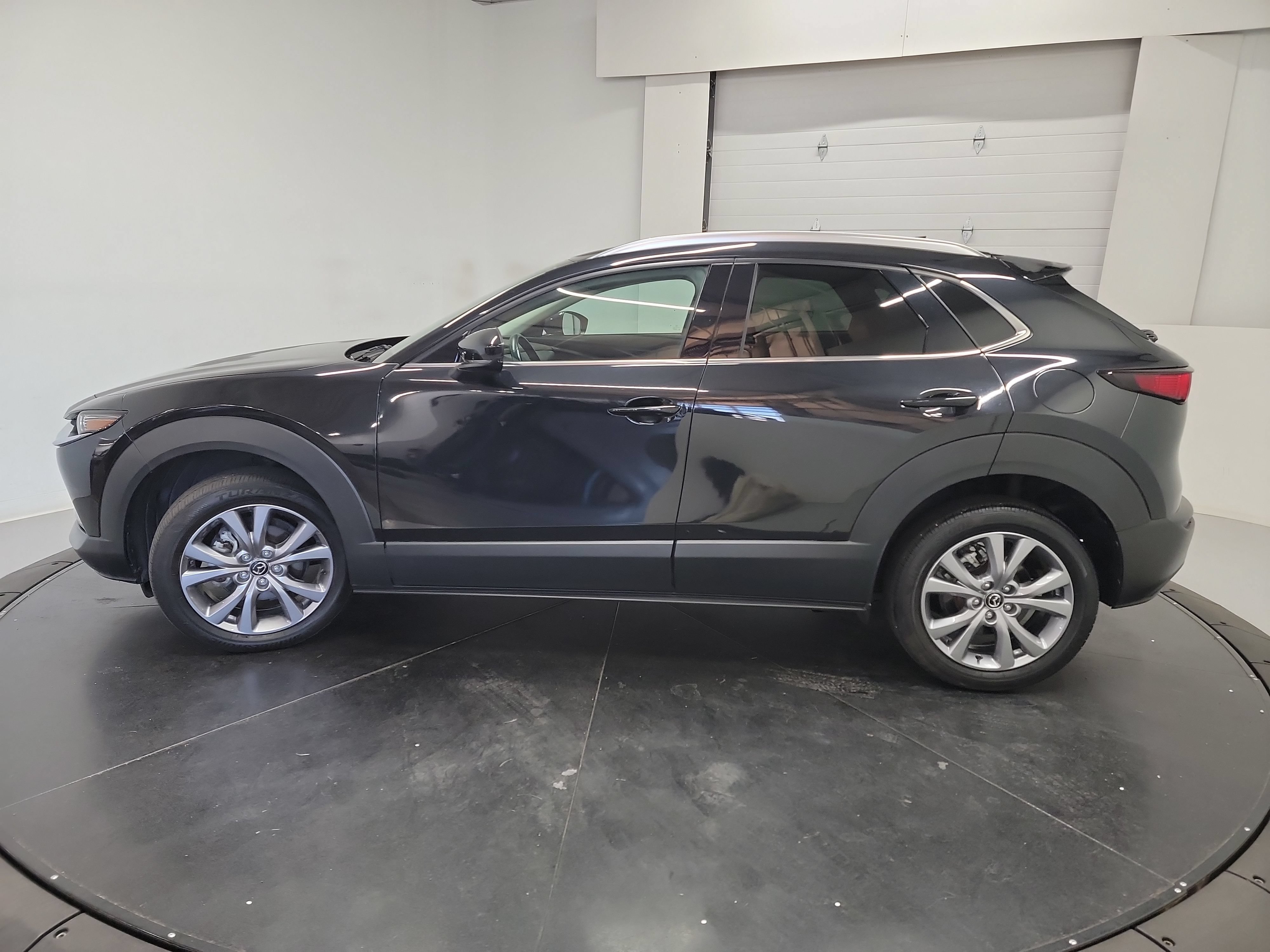 Used 2023 MAZDA CX-30 AWD 2.5 S w/ Premium Package image 4