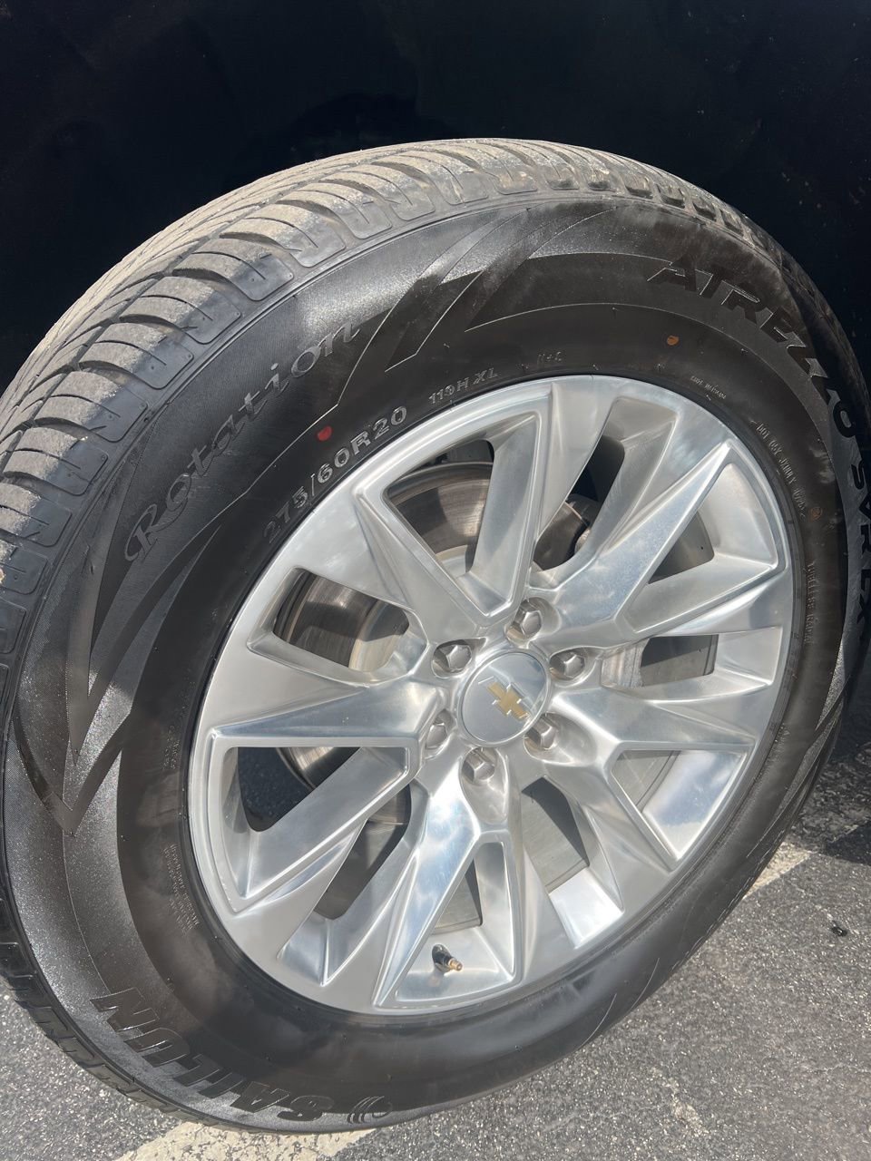 Used 2023 Chevrolet Suburban Premier image 10