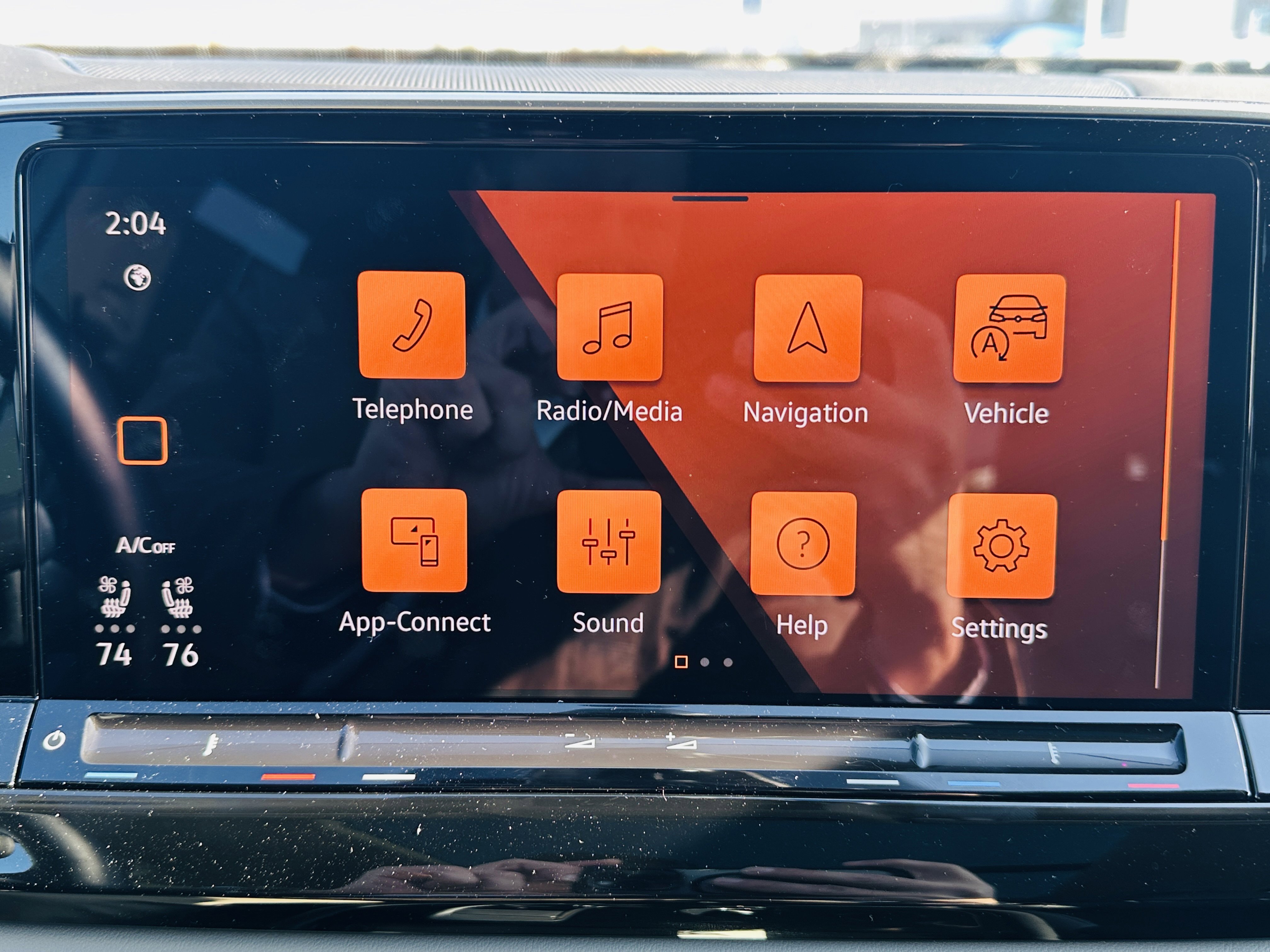 Used 2024 Volkswagen Atlas Peak Edition SEL image 15