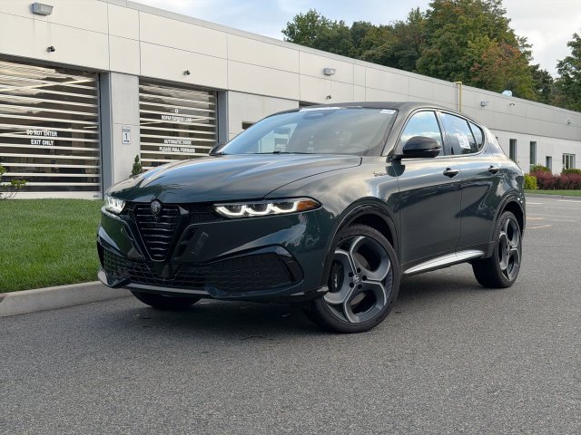 New 2026 Alfa Romeo Tonale w/ Active Assist Package