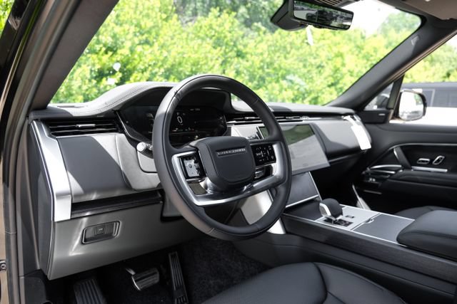 New 2026 Land Rover Range Rover SE AWD/4WD image 3