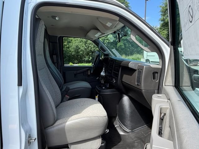 New 2026 Chevrolet Express 3500 w/ Power Convenience Package RWD image 24