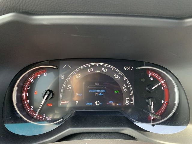 Used 2025 Toyota RAV4 XLE w/ Convenience Package image 20