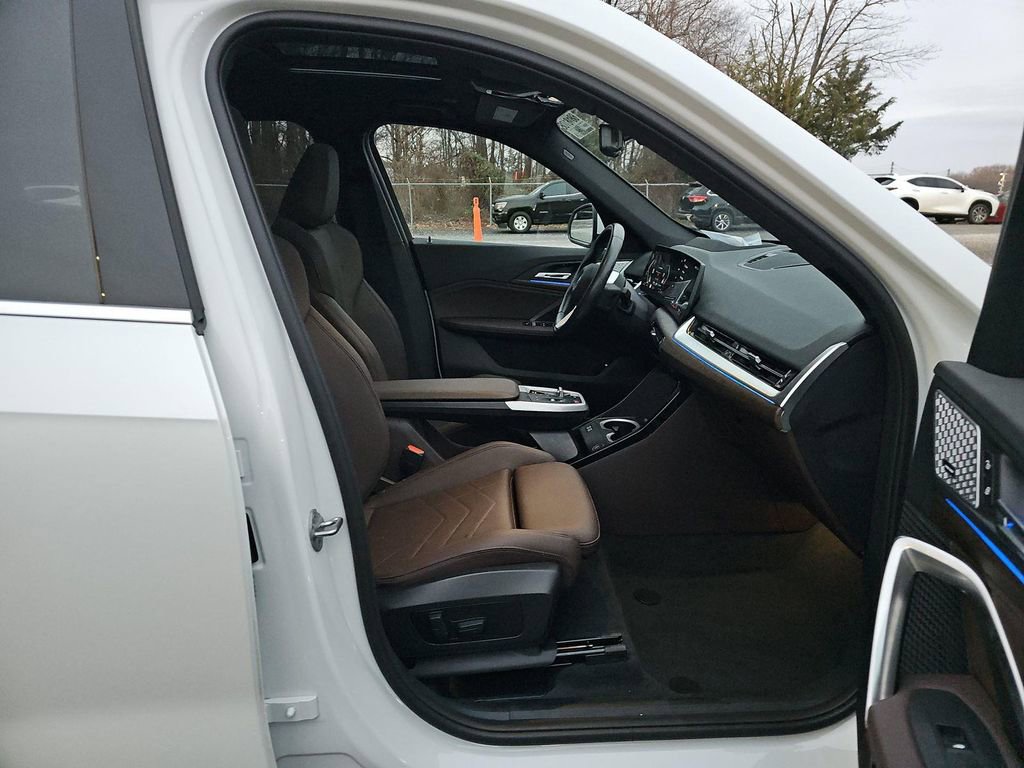 Certified 2023 BMW X1 xDrive28i w/ Premium Package image 14