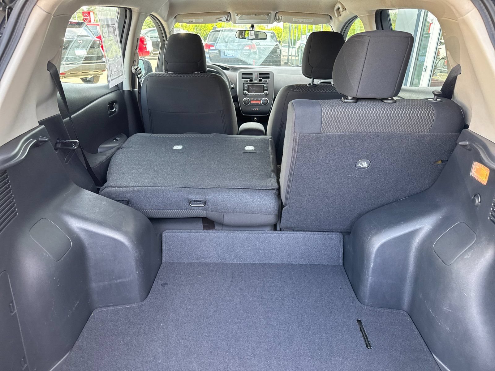 Used 2017 Nissan Leaf S FWD image 14