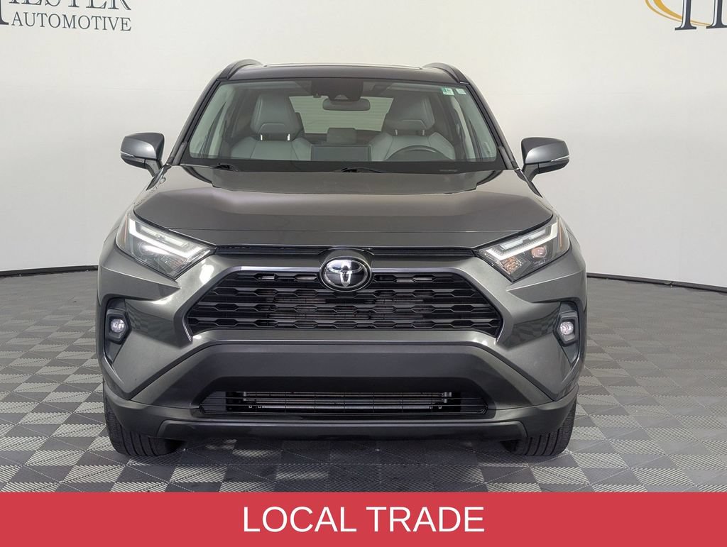 Used 2022 Toyota RAV4 XLE Premium AWD/4WD image 3