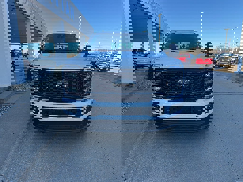 New 2026 Ford F350 XLT w/ XLT Premium Package image 8