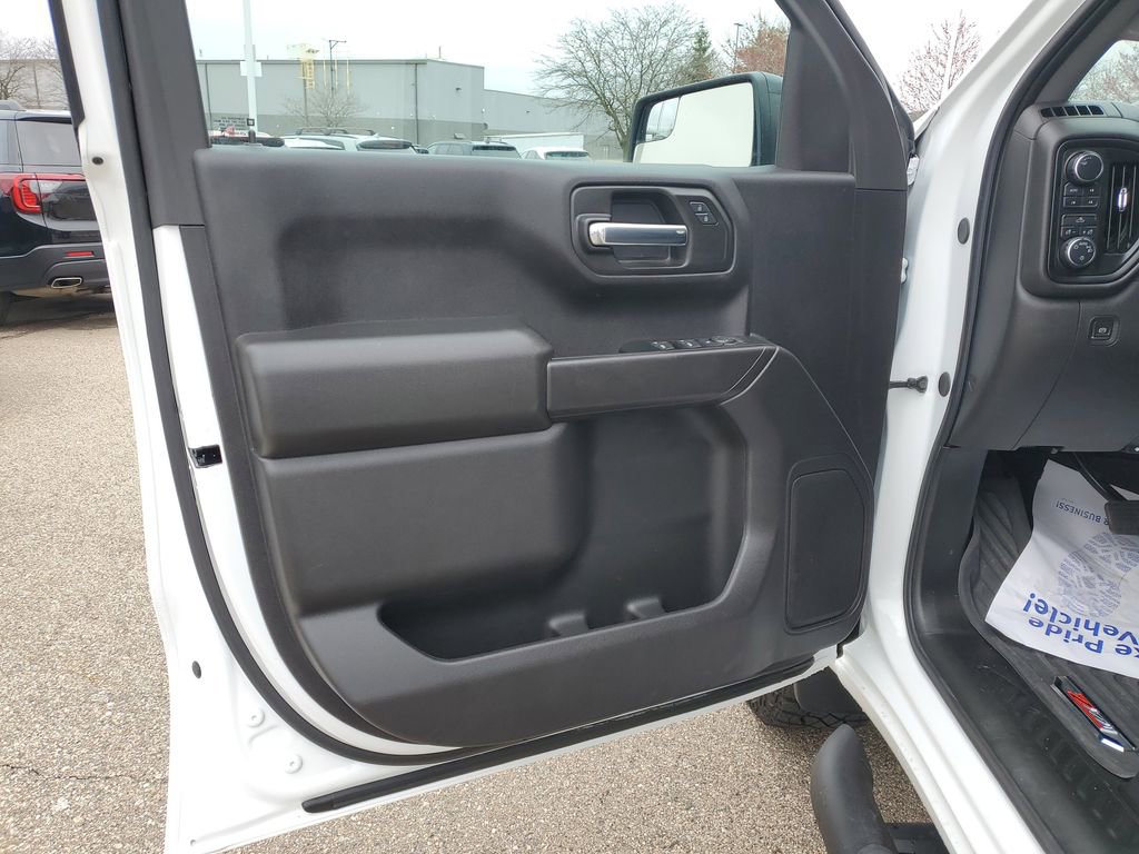 Certified 2024 Chevrolet Silverado 1500 Custom Trail Boss w/ LPO, Dark Essentials Package AWD/4WD image 25