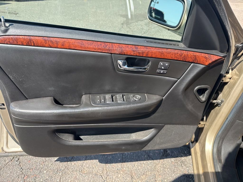 Used 2006 Cadillac DTS FWD image 17