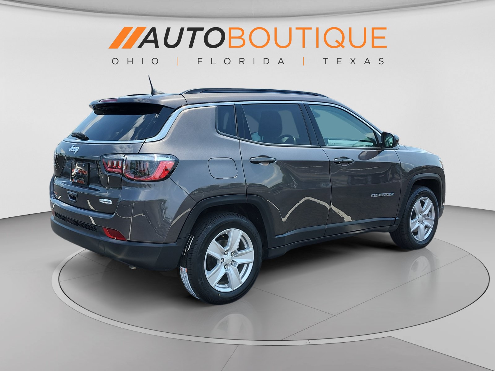 Used 2022 Jeep Compass Latitude FWD image 6