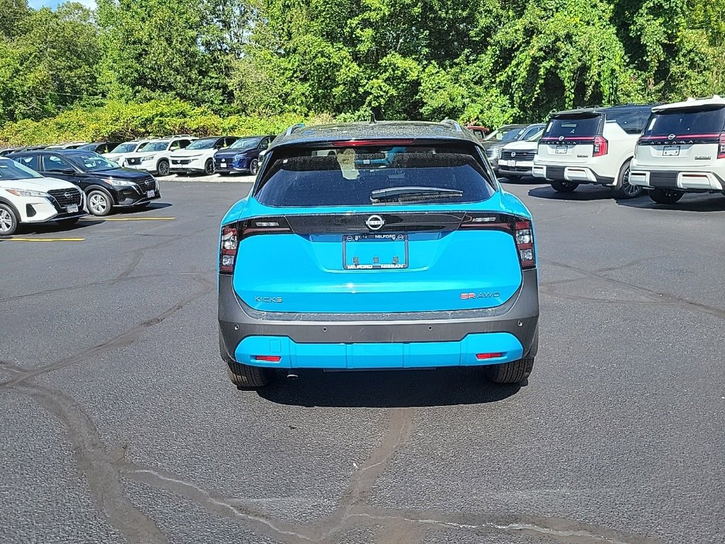 New 2025 Nissan Kicks SR w/ SR Premium Package image 4