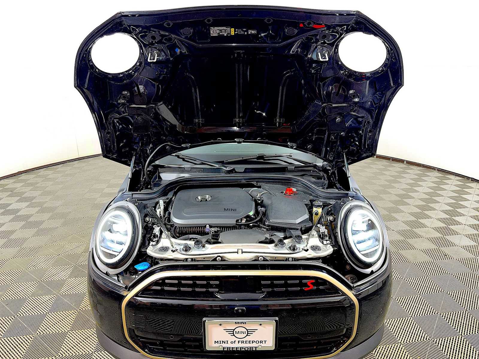Certified 2025 MINI Cooper S image 31