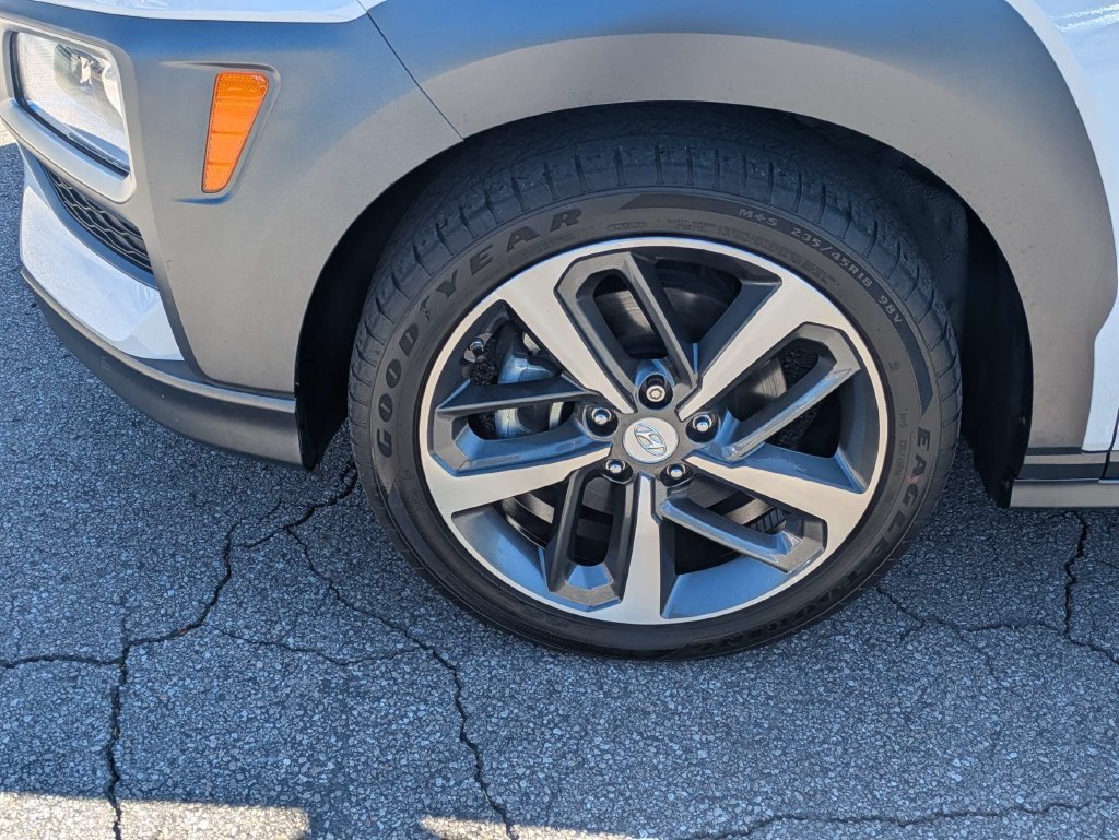 Used 2021 Hyundai Kona Limited FWD image 11