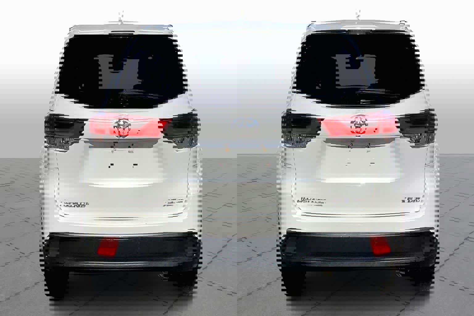 Used 2017 Toyota Highlander XLE image 5