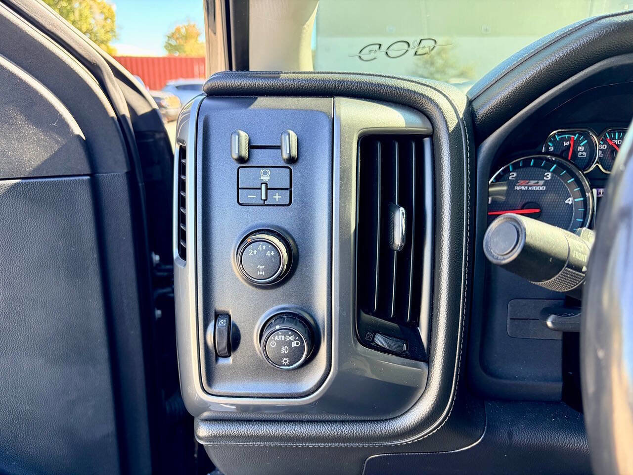 Used 2016 Chevrolet Silverado 2500 LTZ w/ Duramax Plus Package image 17