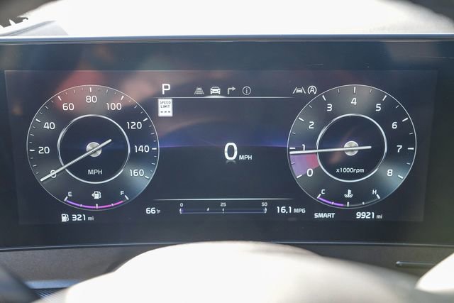 Used 2025 Kia Sportage SX image 23