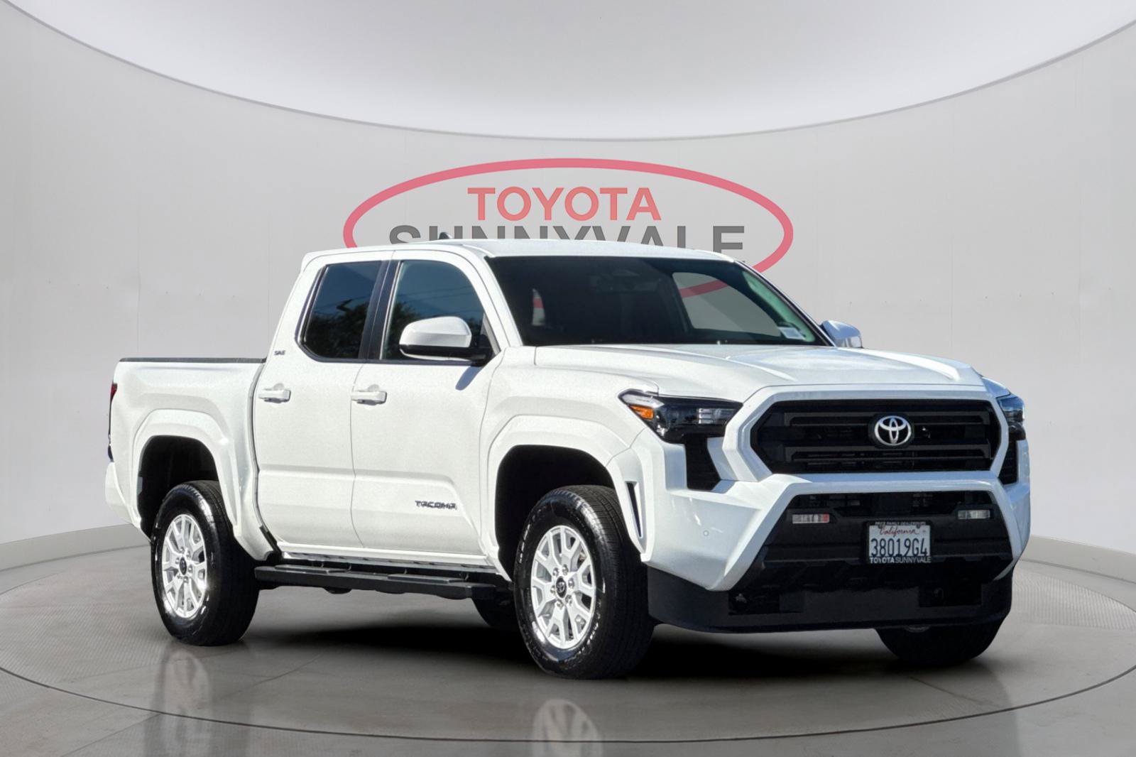 Used 2025 Toyota Tacoma SR5 w/ SR5 Upgrade Package AWD/4WD image 11
