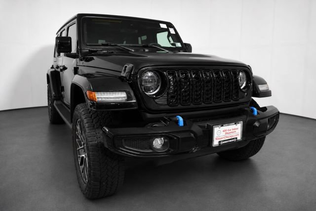 Used 2024 Jeep Wrangler High Altitude AWD/4WD image 3