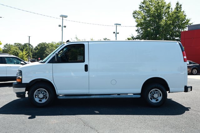Used 2021 Chevrolet Express 2500 w/ Driver Convenience Package RWD image 10