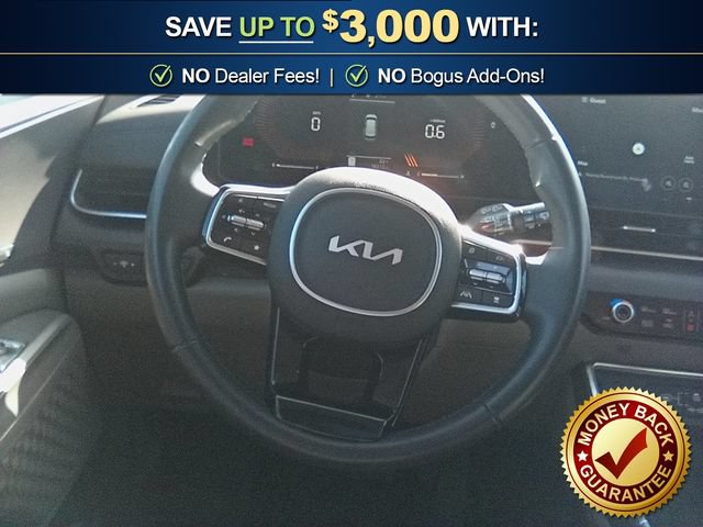 Used 2025 Kia Carnival EX FWD image 18