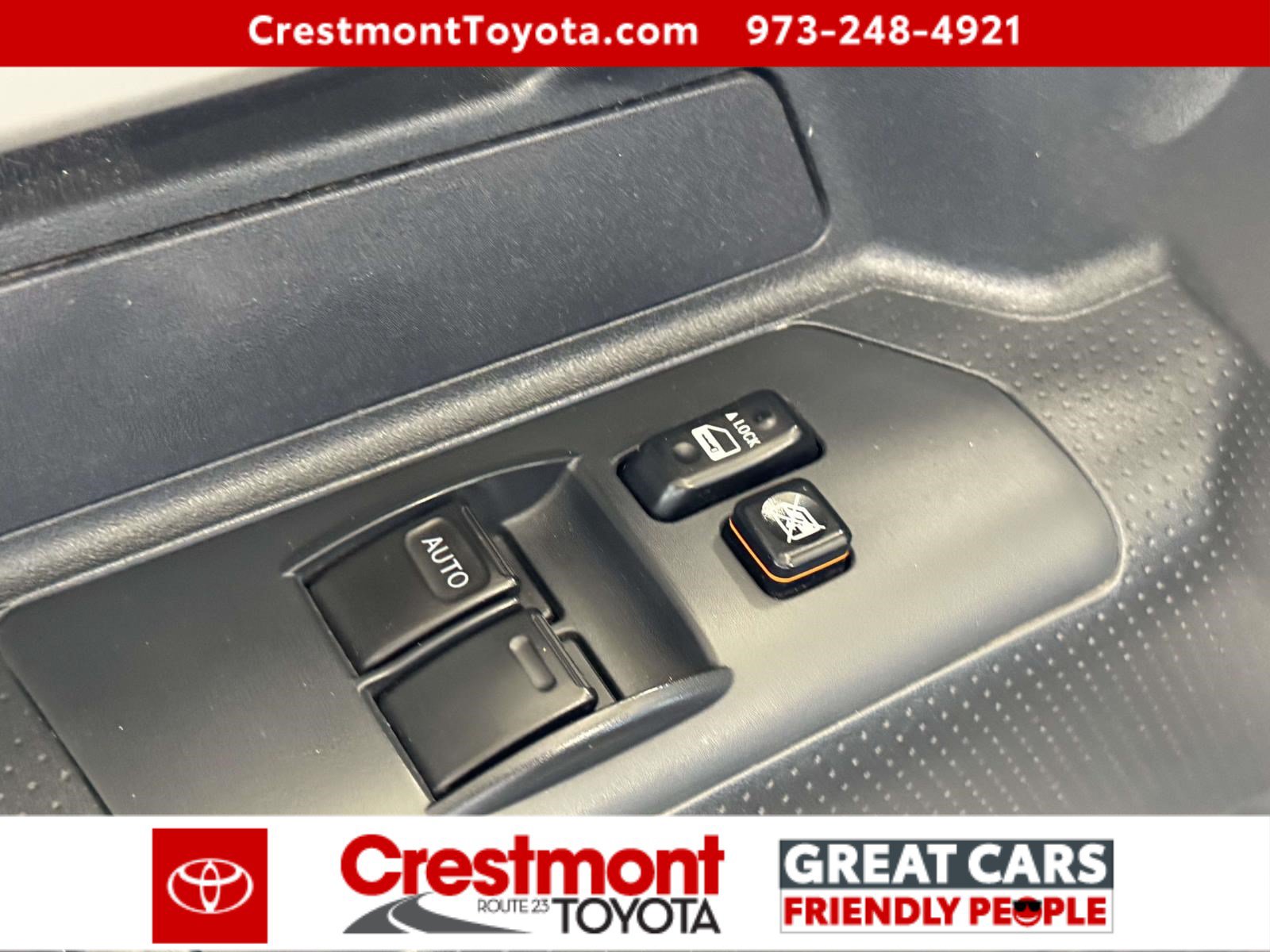 Used 2008 Toyota FJ Cruiser 4WD image 14