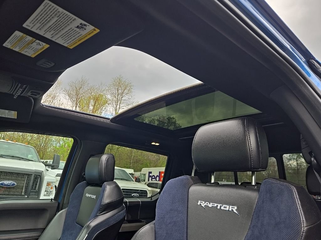 Used 2019 Ford F150 Raptor w/ Equipment Group 802A Luxury AWD/4WD image 12