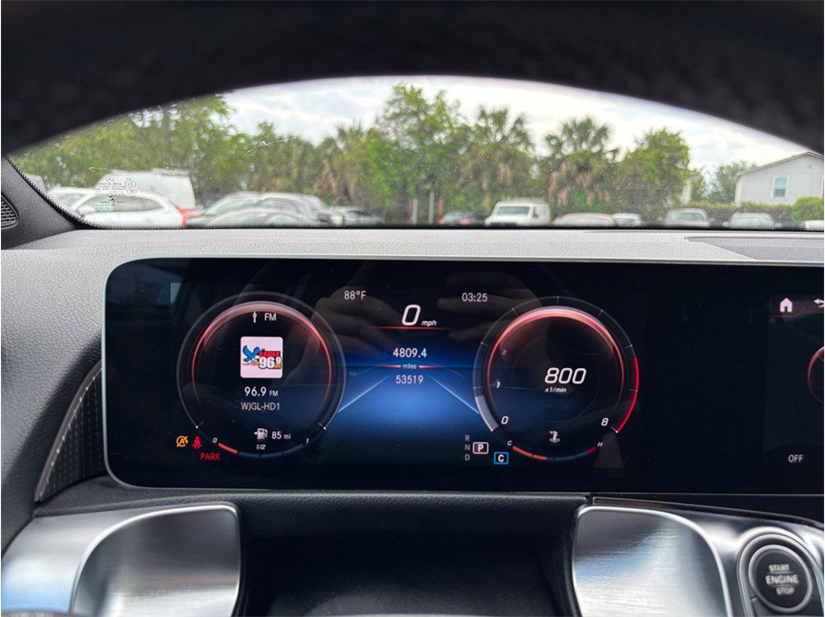 Used 2020 Mercedes-Benz GLB 250 4MATIC w/ Premium Package image 22