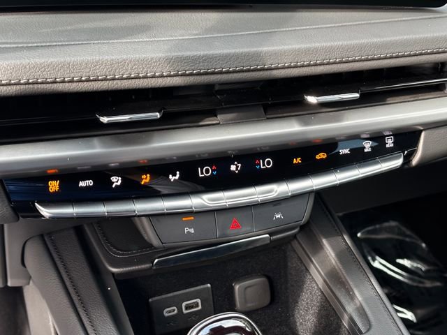 Certified 2025 Cadillac XT4 Premium Luxury image 19