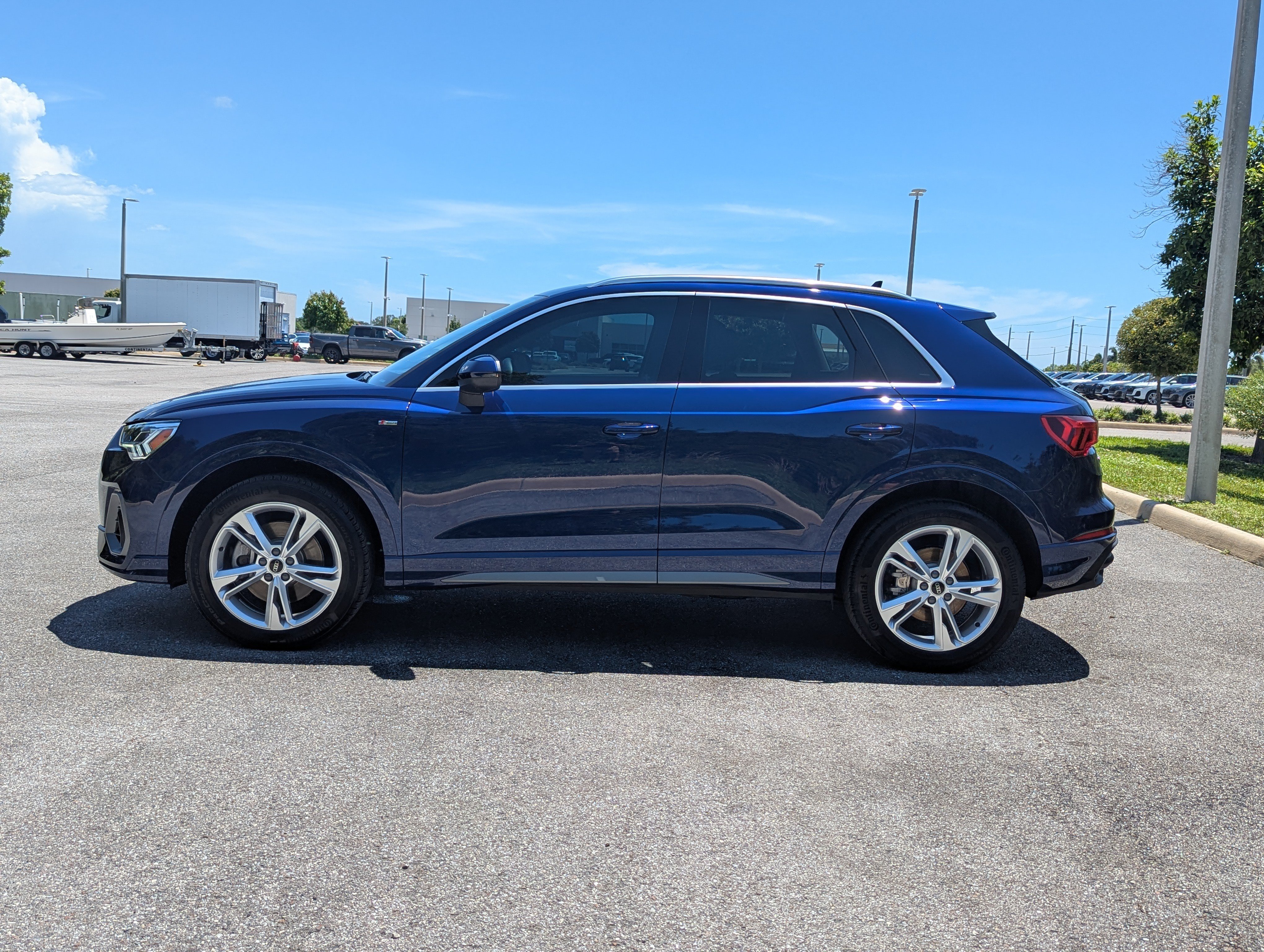 Used 2024 Audi Q3 2.0T Premium Plus AWD/4WD image 4
