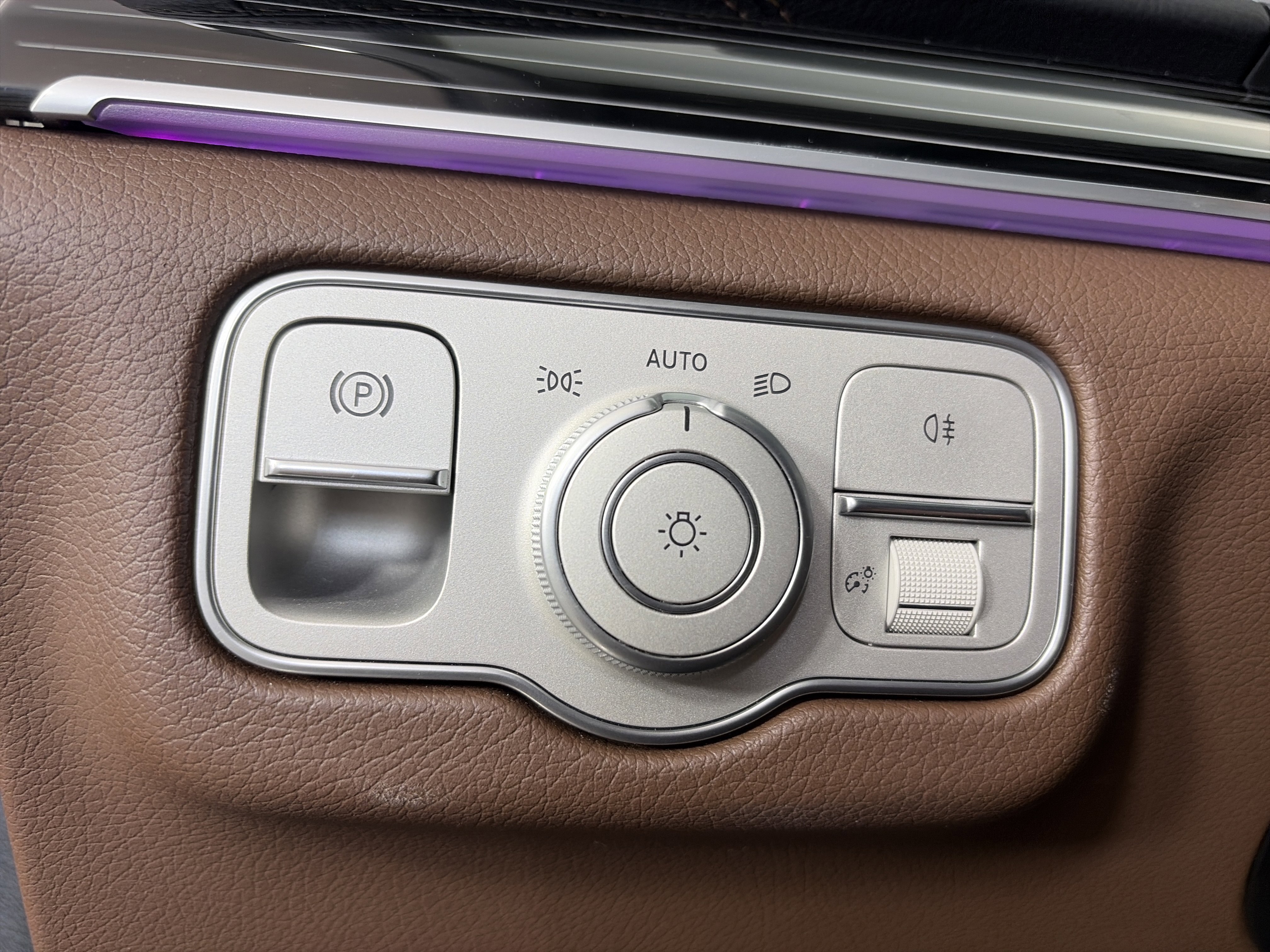 Certified 2024 Mercedes-Benz GLS 450 4MATIC image 39
