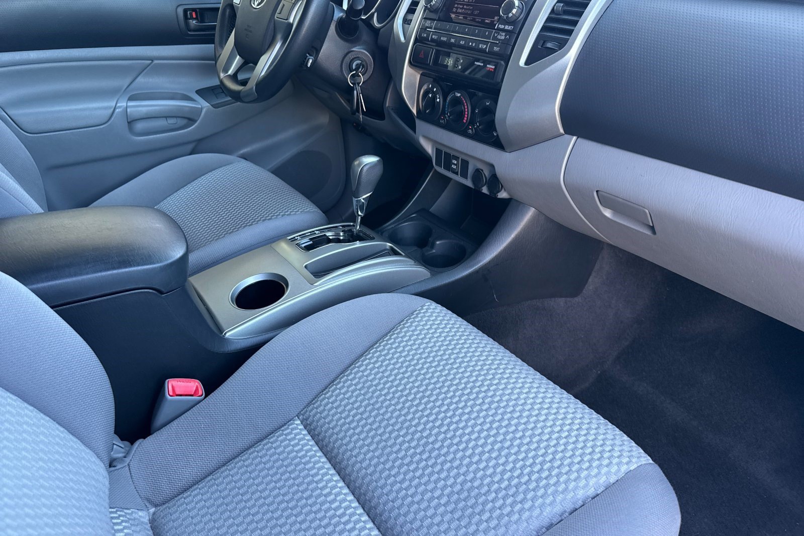 Used 2012 Toyota Tacoma PreRunner w/ SR5 Pkg RWD image 31