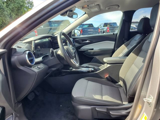 Certified 2024 Chevrolet Trax LT w/ Driver Confidence Package FWD image 19