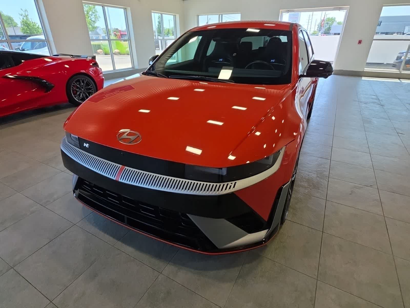 Used 2025 Hyundai Ioniq 5 N AWD/4WD image 2