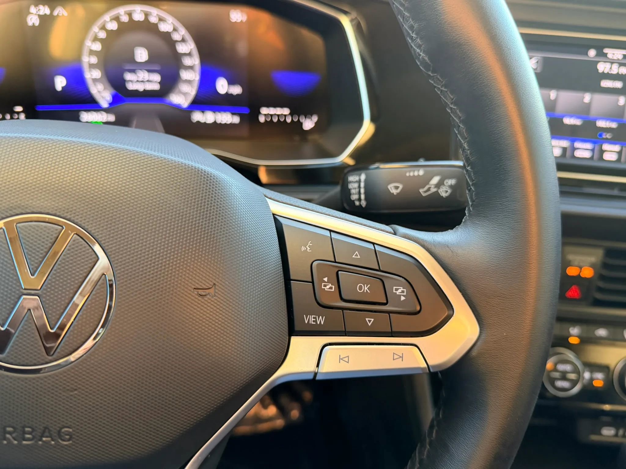 Used 2023 Volkswagen Jetta SE image 14