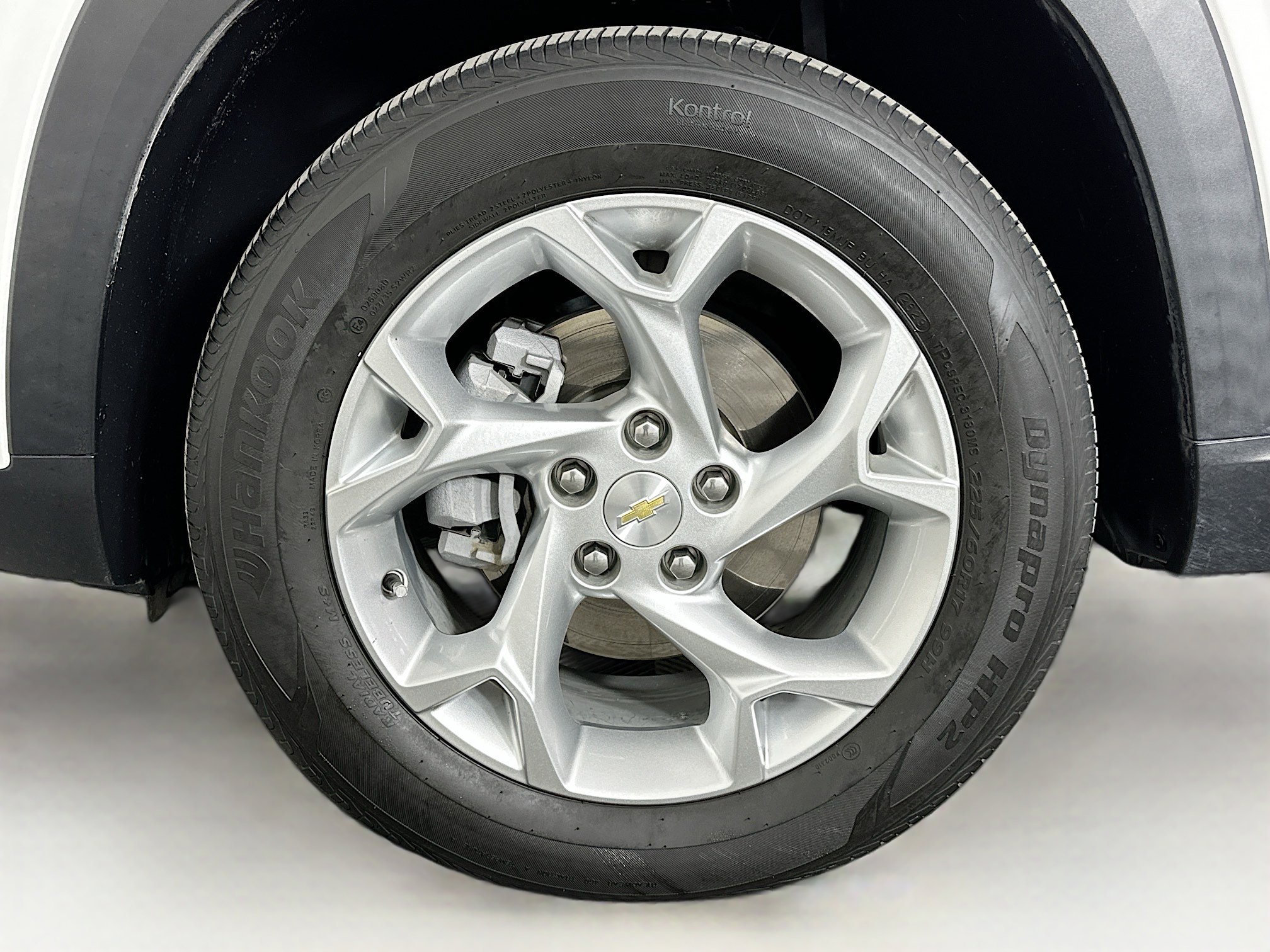 Used 2024 Chevrolet Trax LS w/ LS Convenience Package image 11