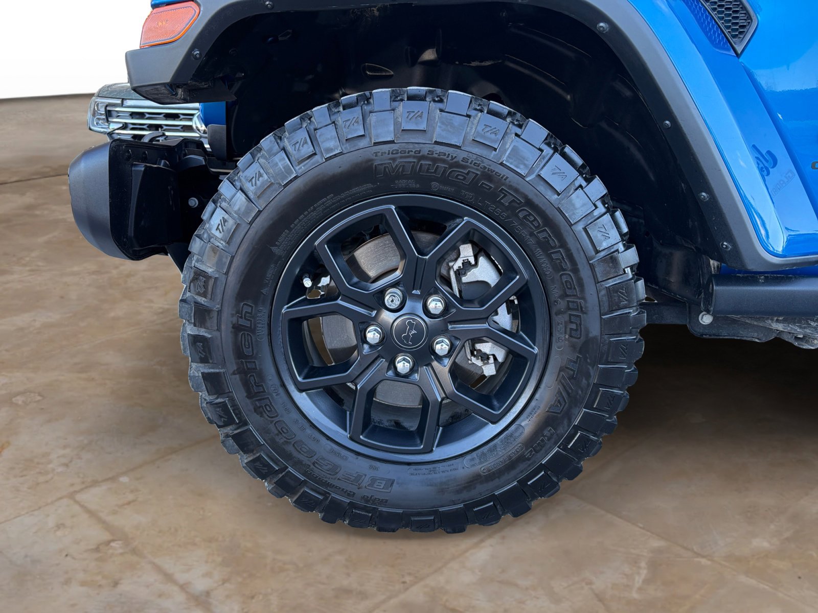 Used 2024 Jeep Gladiator Sport image 25