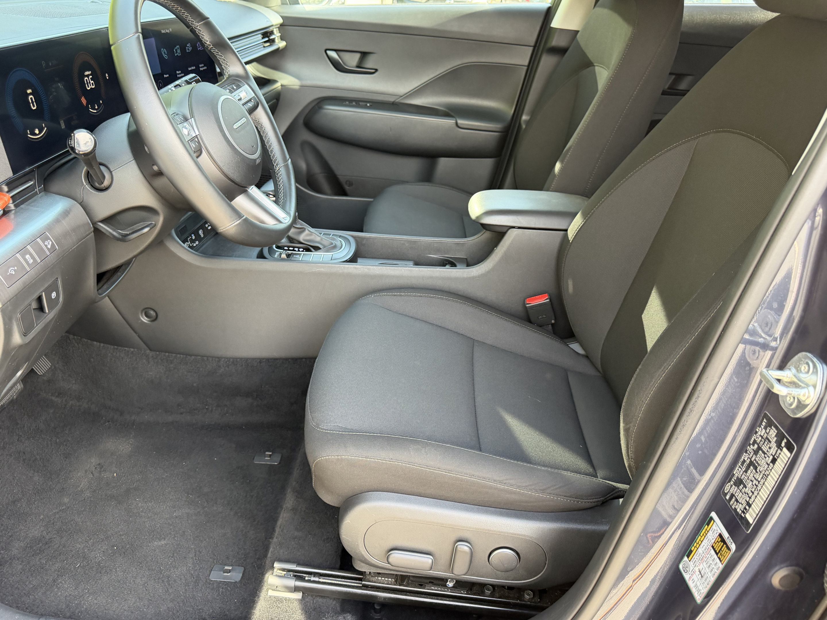 Used 2024 Hyundai Kona SEL AWD/4WD image 23