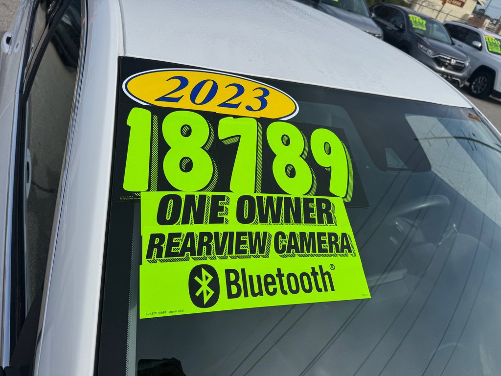 Used 2023 Chevrolet Malibu LT image 17