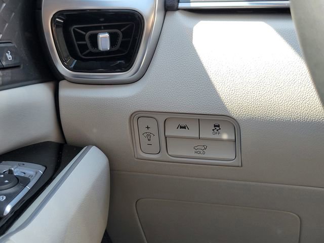 Certified 2024 Kia Sorento SX Prestige AWD/4WD image 13