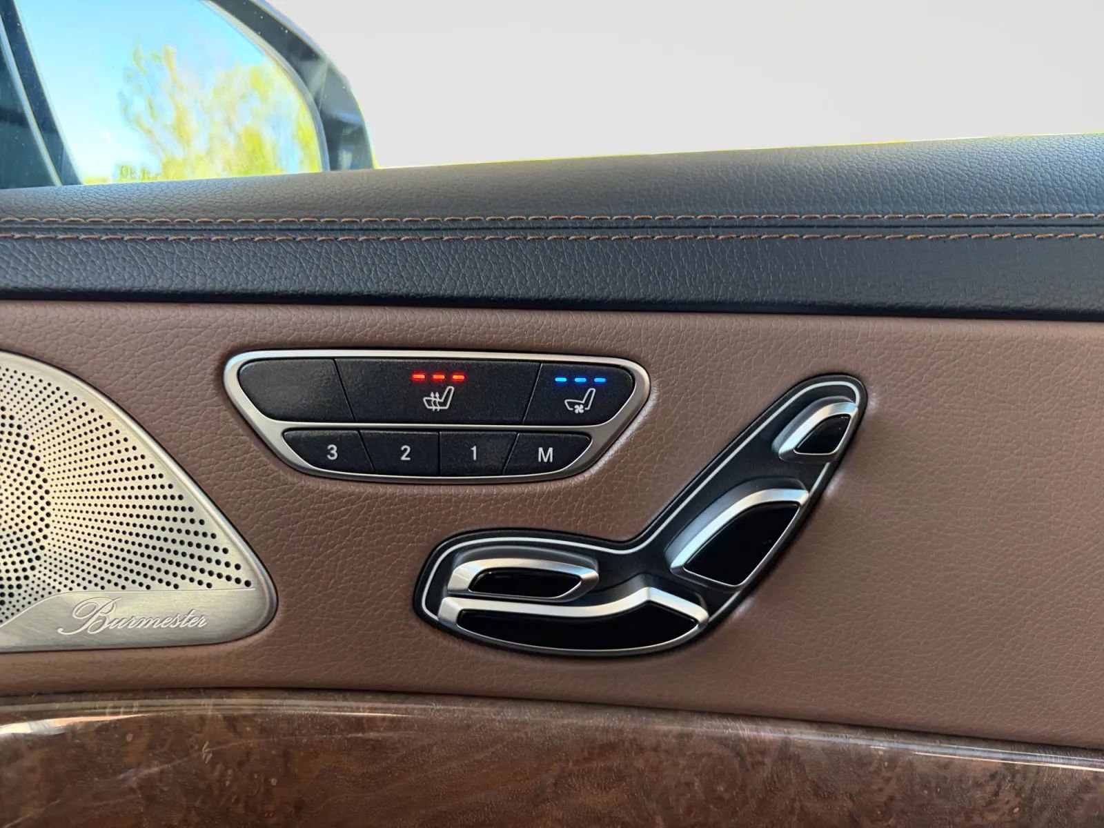 Used 2018 Mercedes-Benz S 560 Sedan image 20
