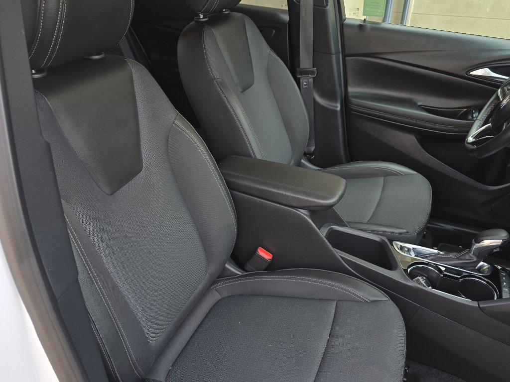 Used 2025 Buick Encore GX Preferred image 24